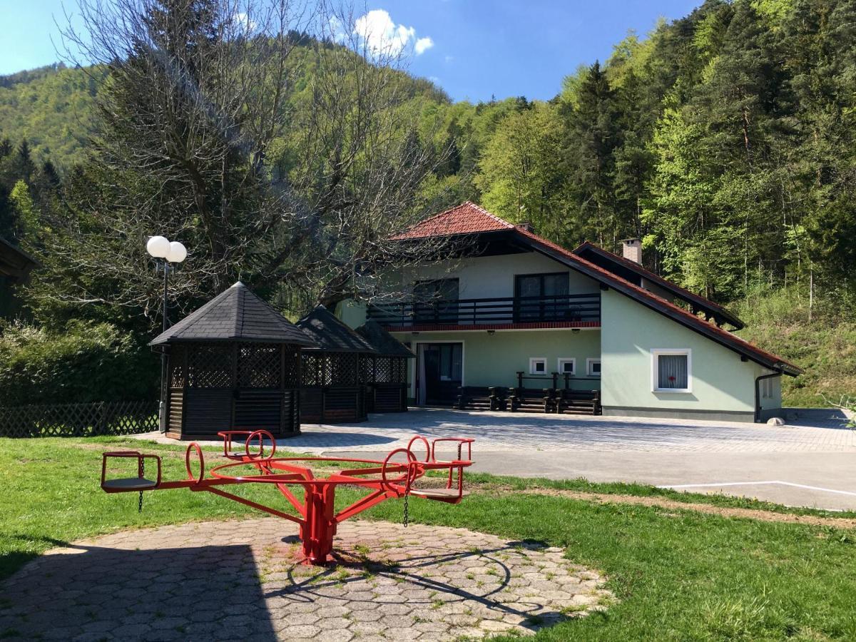Guest House Atelšek Recica ob Savinji Exteriér fotografie
